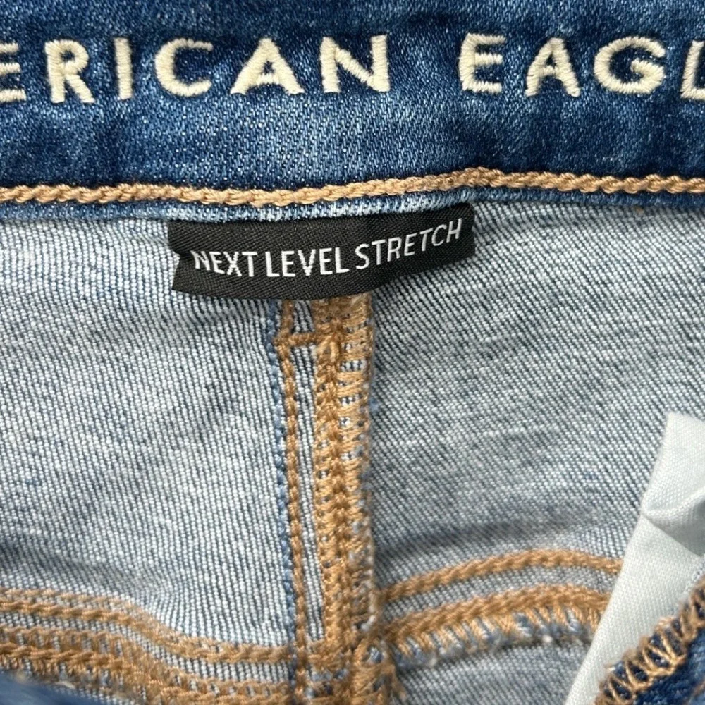 American Eagle High V-Rise Shortie Distressed Denim Shorts Blue Womens Size 10